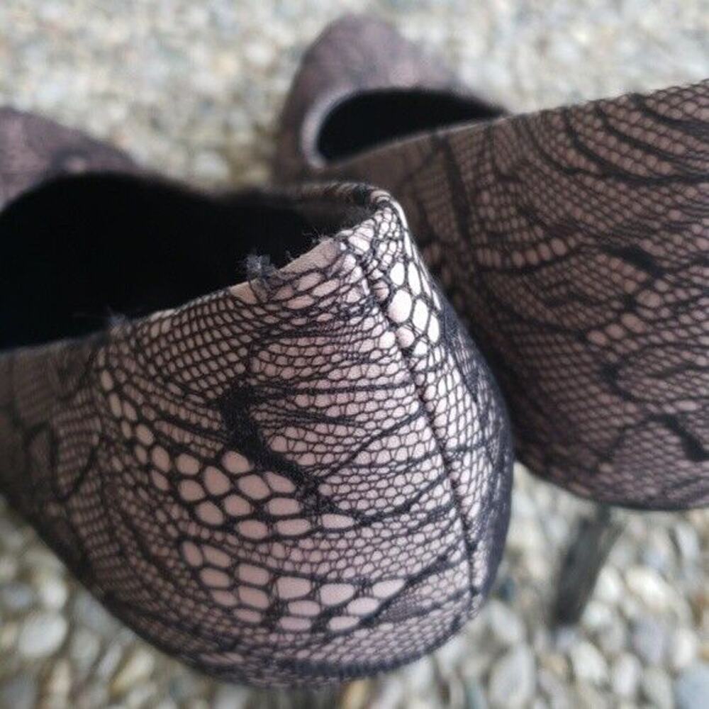 M.P.S Nude and Black Lace High Heel Pumps - Size 8.5 - Picture 6 of 7